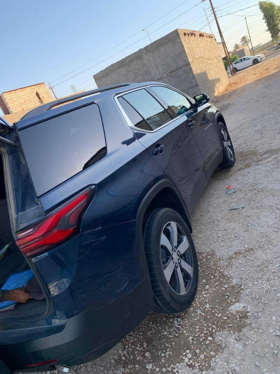 ترافرس23LT فول ماعدا الفتحه السعر 220$
الضرر تبديل جاملغ امامي فقط.. السيارة باسمي رقم نجف دولي
***********
