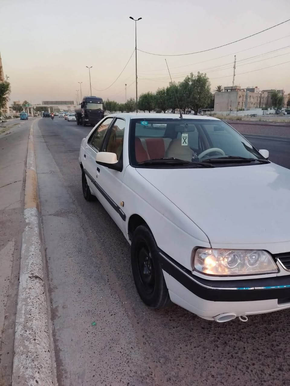 السلام عليكم
بيجو لميس ٢٠١٢ للبيع 
رقم انكليزي بأسمي 
مكينه بيها تنقيص قليل وهنه كلهن اينقصن كير كفاله تبريد ثلج 
قوايش وباتري وتخم ويل وتخم تاير وكلج جديد 
كهربائيات كلها شغاله 
صدرها نص عمر  
بيها جاملغ امامي مبدل اثر طخه مواصله للغد وجاملغ خلفي بي طخه مصلح ومصبوغ 
اني مكلف بلنشر اتصال او واتساب ع هذا الرقم  ***********  متواجد وتساب فقط 
مكاني شهداء السيديه 
السعر ٣٥ وبيها مجال
