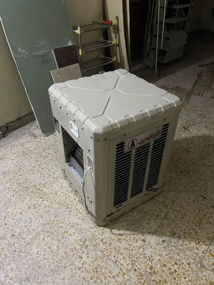 مبرده نظيفه للبيع مابيها خياس ابد شغاله سعرها ٦٥ الف مكاني اعظميه ***********
