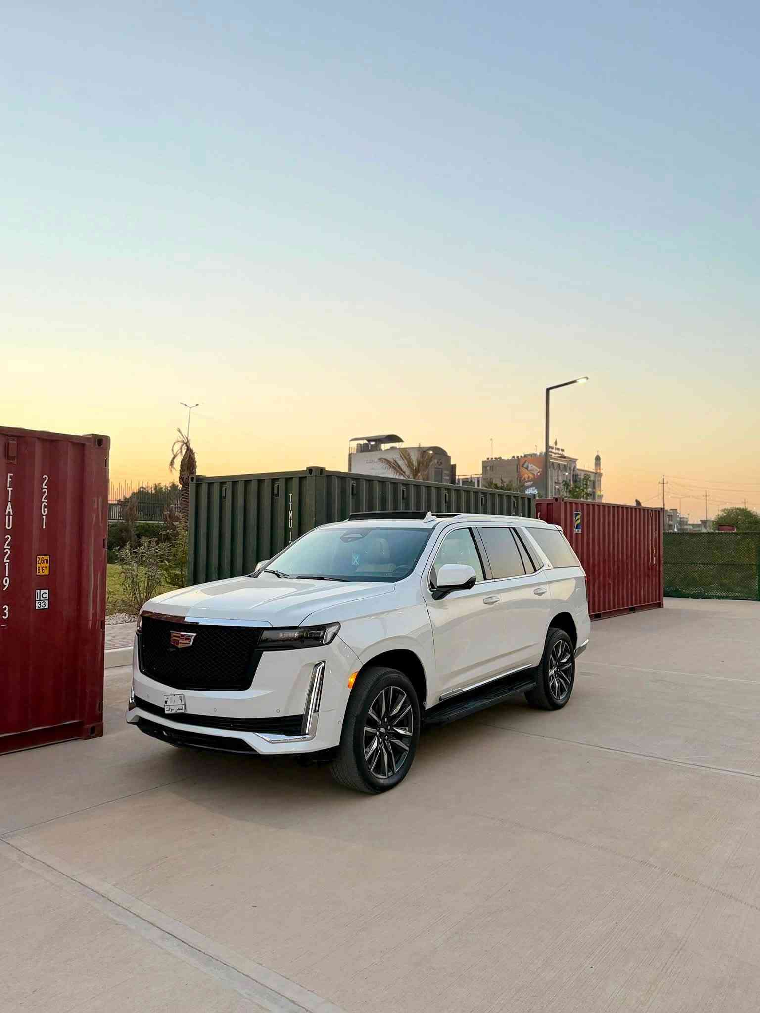 كاديلاك إسكاليد 2023 — بسعر مناسب جداً
أعلى فئة 1/1 أمريكي 🇺🇸
بدون رقم، باقي فقط الصك وتترقم

• نظام صوت AKG بـ36 سماعة
• بانوراما
• جكات
• كراسي خزن
• رادار أمامي وخلفي وجانبي
• نقاط عمياء
• 5 كاميرات
• 3 شاشات
• كراسي كهرباء
• كراسي تدفئة وتدفئة للاستيرن
• كراسي تبريد
• تشغيل عن بُعد
• جنطة كهرباء
• شاشة ديجيتال
• هاندبريك بصمة
• وباقي المواصفات معروفة

السعر: 465 ورقة
مجال بسيط جداً

العنوان: بغداد — الدورة
للاستفسار: ***********
