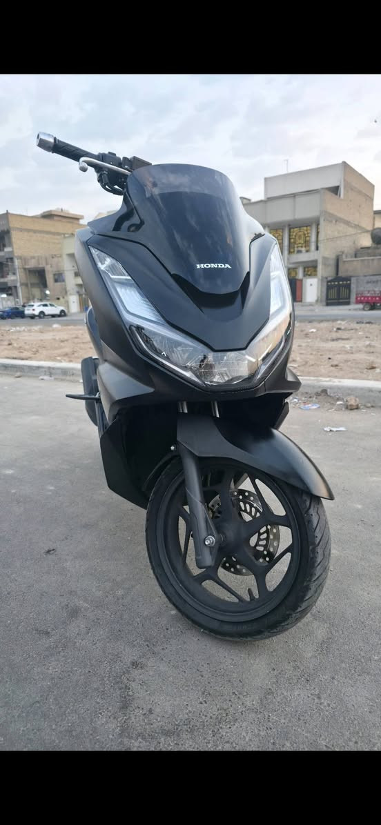 بي سي اكس جيل رابع
ماشيه ١٨ دراجه رمبه صار سبوعين نازله من رمبه

دراجه احله من صور حساس زدحام ستان كهربائي 

سعر ١٥ ونص وبيهة مجال مكان بلديات شراي يتصل ويدلل

***********
