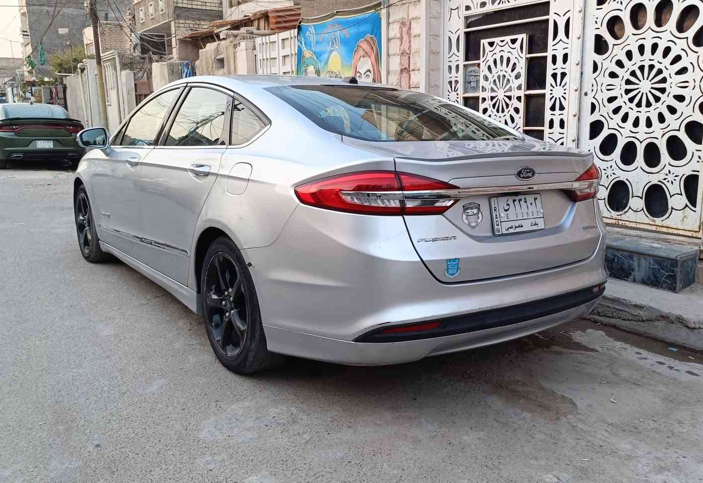 السعر 76 ورقه للبيع فقط بدون مراوس ولاقسط 
فورد فيوجن هايبرد موديل 2018 رقم بغداد 
للاتصال *********** و
محرك 2000 تنفس طبيعي محرك وكير نظاف
التبريد والتدفئه شغالات
بصمه .شاشه . كاميرا تحكم استيرن 
صدر وتخم تاير نظيف
وادر امريكي حادثها جهة اليسار تبديل 3 قطع نفس اللون بدون دواخل شواصي لغود مكفولات 
وصبغ قطعتين بنيد وجاملغ خلفي صورة السونار موجوده ويا الصور 
المكان بغداد الزعفرانية
