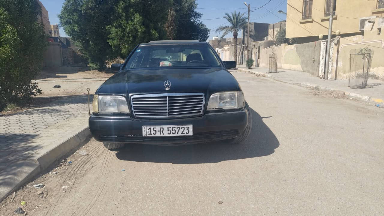 بيع او مراوس بأحدث
شبح باب طويله موديل 1993 محرك 320 خراطيم رقم انبار انكليزي 15 بأسمي تحويل ثاني يوم سنوية جديده ، لون أسود صبغ عام  السيارة جاهزة مال جناي  تراي وين مايعجبك..

حداديه امامي خلفي نظيفة ودبلات جدد 
عليها ادامه كامله  للمحرك والكير 
اكسل خفيف 3.27 و درايمات جدد 
دبل فيت بم ، فلاتر جديده  
دهن كير جديد 
دهن بريك جديد 
تخم تايرات نظيفه

كشنات جدد  جلد كهربائيات امامي خلفي
شاشة كاميرا أماميه خلفيه
فتحه شغاله
دبل جام 
سنتر لوك ريموت شغال
محرك وكير خير من الله
- التبريد بس نقص الكمبريسر لطش و تركته

سيارة جاهزه ...

رايدها ب58 وبيها مجال للجادين
عنواني / بالديوانية 
رقم موبايل *********** موجود واتس آب
