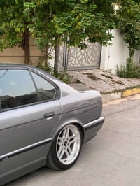 بي ام 525 • وارد يابان • ويل 18