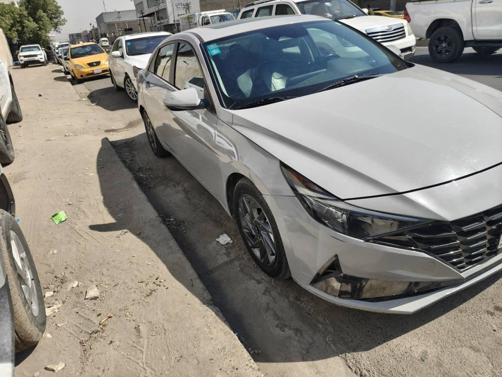 السلام عليكم النتره موديل 22 هايبرد 
وارد كندي كاصها على ايدي تحويل مباشر
حادثها جاملغ وشويه من الصندوق 
السعر 135 رقم الهاتف *********** بغداد, العراق
