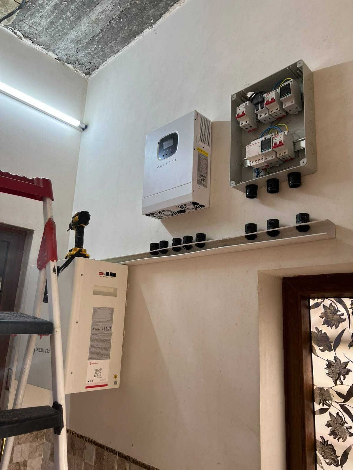 منظومة شمسية • ٥ ألواح Mts-630 • بطاريات ٨ كيلوواط