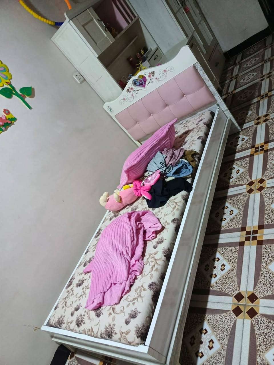بيع مستعجل سعر ٧٥ نهايته شراي تعال خاص عنوان كركوك حي بدر
العنده غراض للبيع راسلوني *********** او اتصال ع رقم

