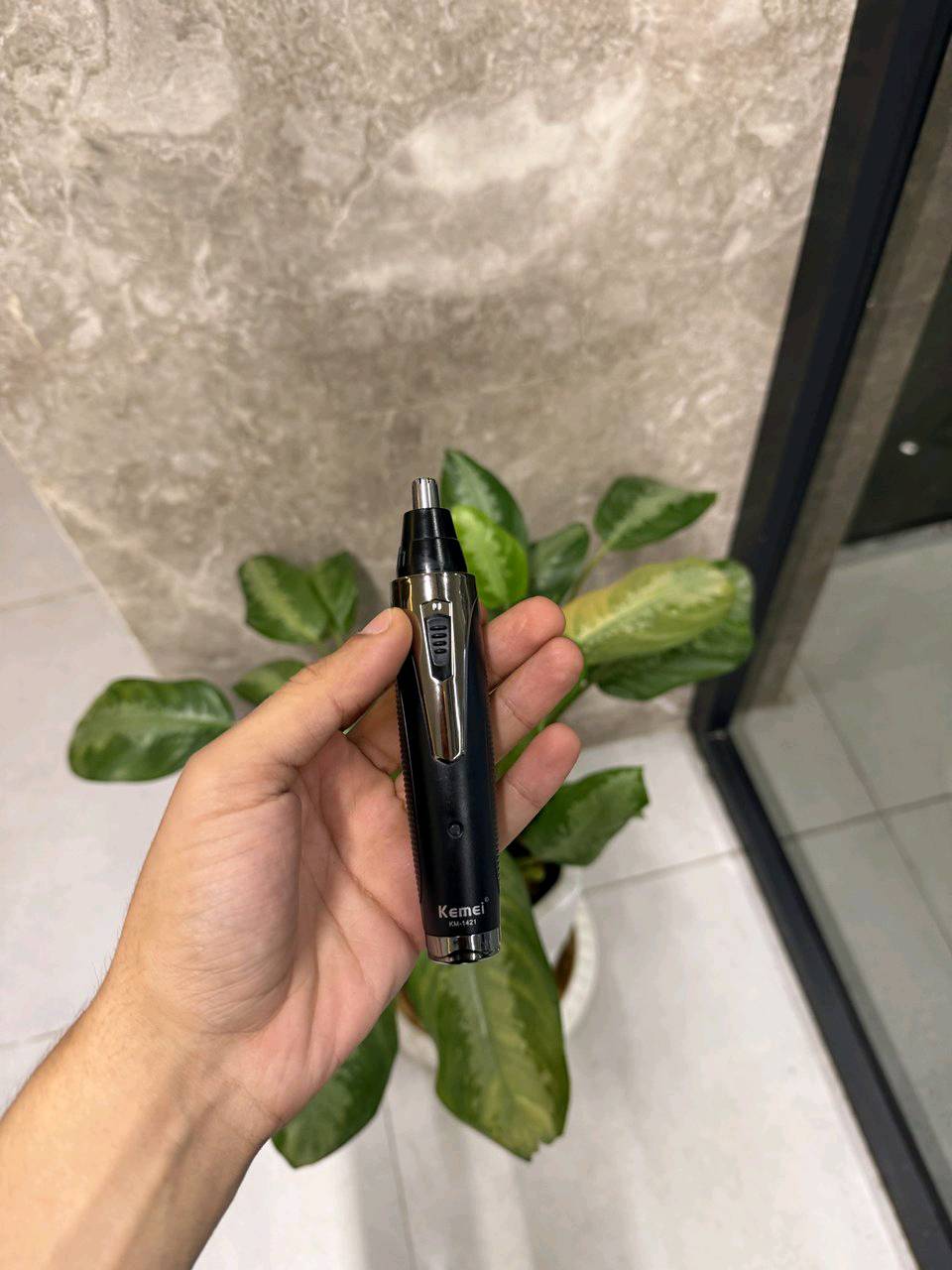 Kemei KM-1421 • ٢ في ١ • تشذيب أنف وأذن