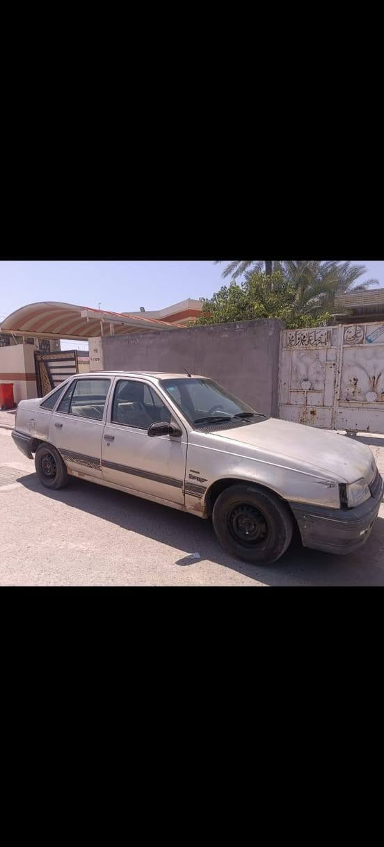السلام عليكم اوبل كاديات موديل 1991 اوتماتك شغاله تخم تاير مابيها صبغ بس جراد السعر 21 وبيها مجال بسيط رقم السياره بغداد مشروع وطني العنوان بغداد جسر ديالى القديم***********
