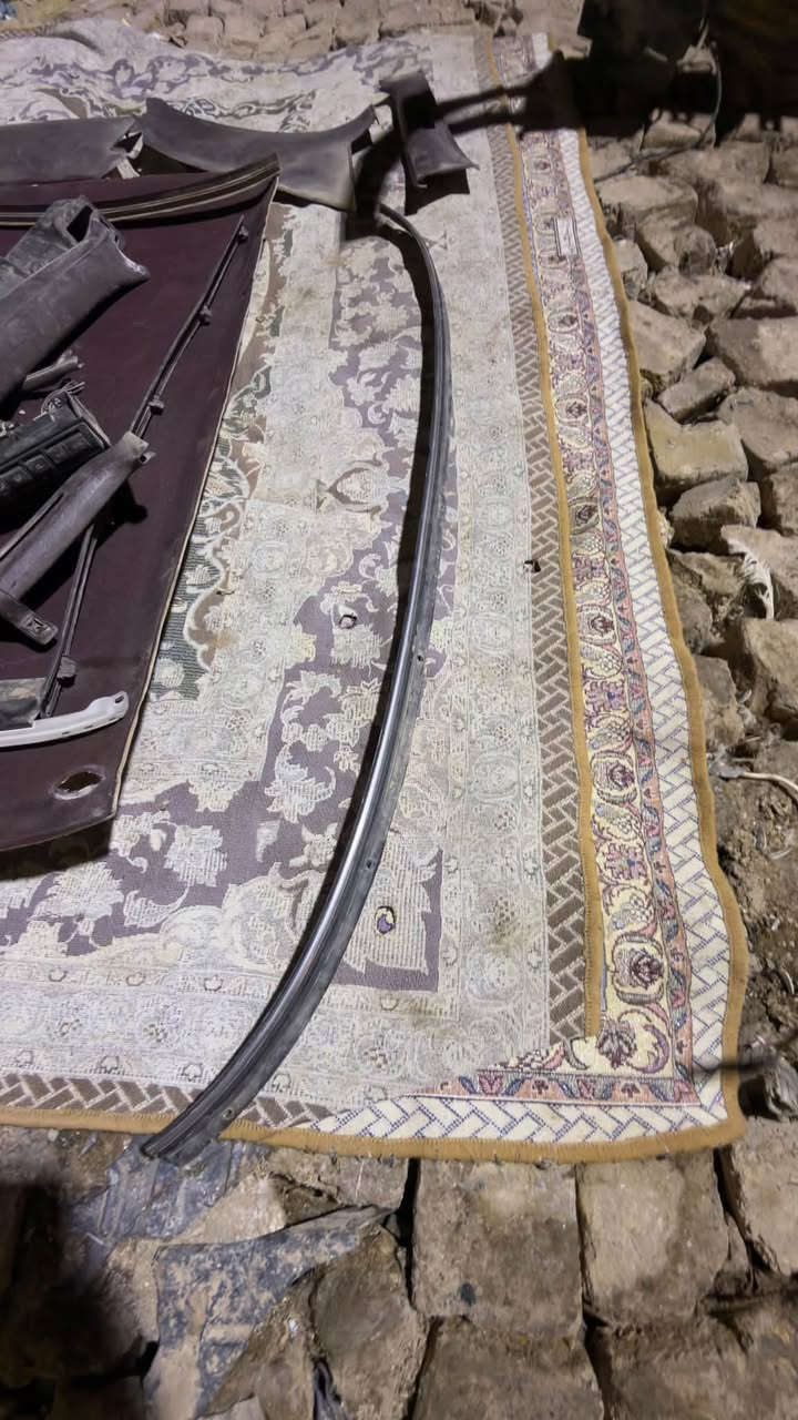 السلام عليكم متوفر غراض كورلا 1991
تنته لون ماروني مع تكم كامله نظافه فول
دشبولن لون ماروني نظافه 90 ‎%‎
جامه خلفيه نظيفه كلش
تانكي مع فيت بم وبواري وطوافه
فان تبريد مع فريز وحاضنه كامل
قبق بانزين لون ابيض وقبق تانكي
فرس بالقماره
وفرس كير بيه جكمجه 
باب جنطه
تريشه كروم جامه خلفيه
مشط ستيرن 
دكم تحكم جام ابواب 
دشبول عدادات مثل ما موضح بالصوره
مجمع تحكم تبريد 
الشي الي تريده ادخلي خاص وخلي سعرك والرزق على الله 
مكاني واسط -كوت ما عندي توصيل
