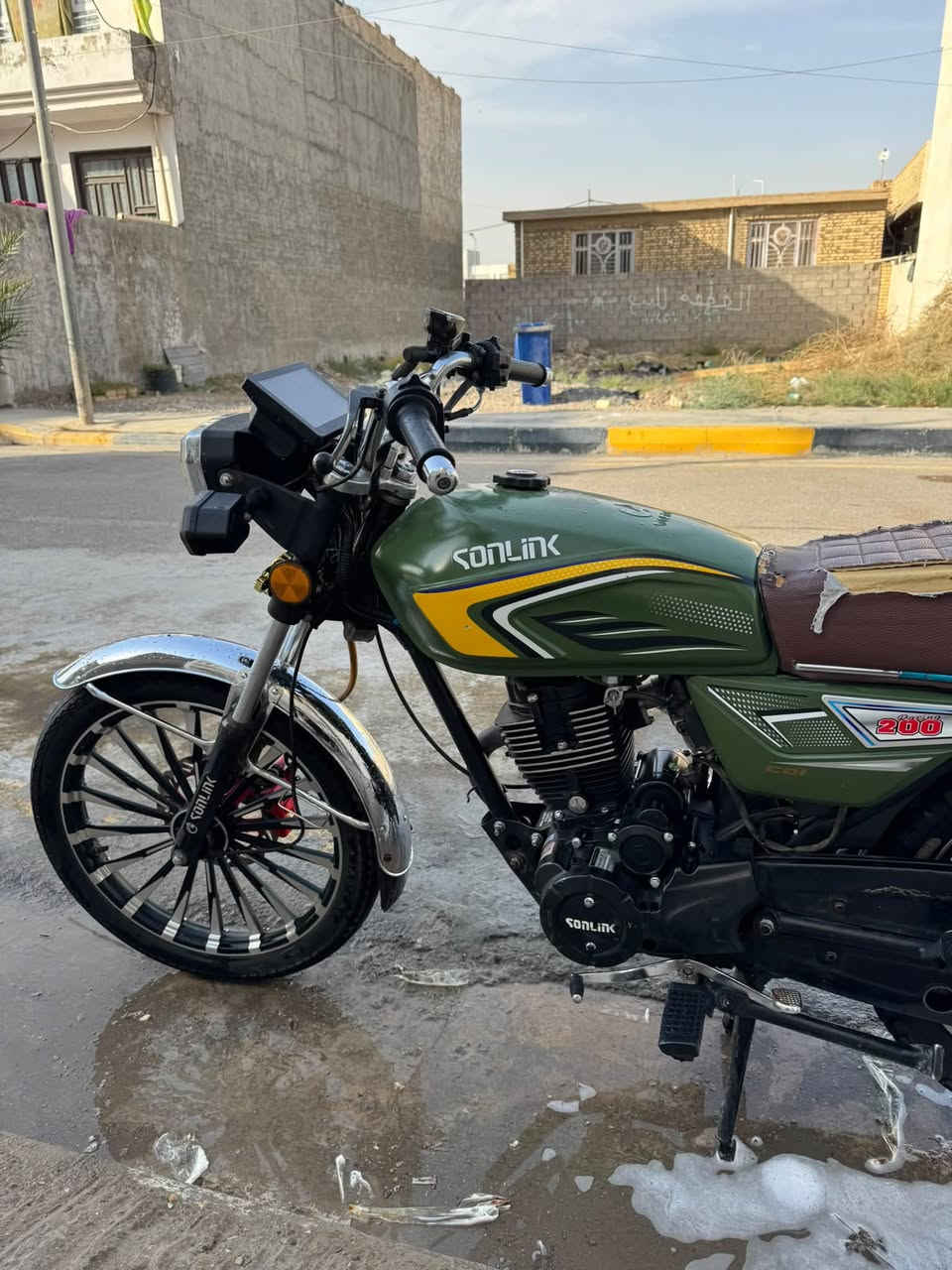 دراجه سيفان للبيع الدراجه كفاله عامه زنجيل و ضاغطه موديل ٢٤ طالعه بشهر ١٢ يعني تعتبر ع ٢٥ اوراق بغداد و اوراقها موجوده السعر ٧٥٠ و بيها مجال مكان الدراجه واسط العزيزية للاستفسار الاتصال ع الرقم ***********
