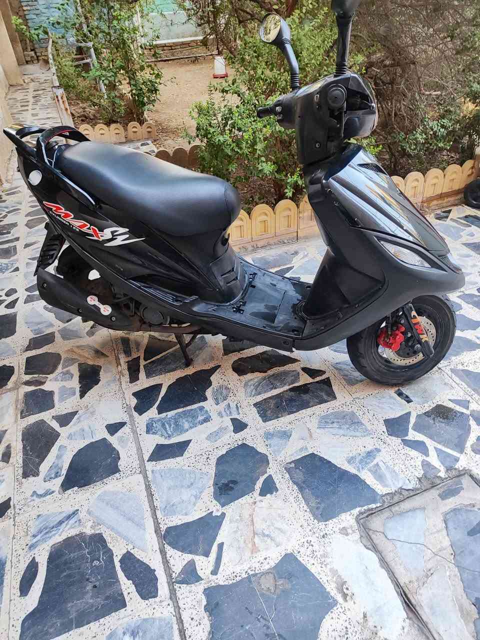 دراجه ماكس ثعلب 140 محرك بلادي كابريتر  مال شركه كشر نضيف سعر 600الف
هاتف *********** مكاني جميله
