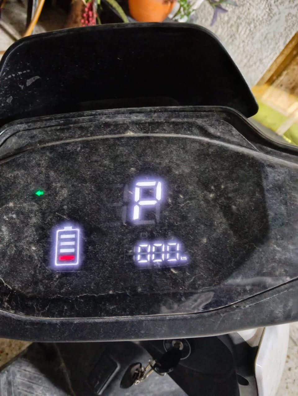 السلام عليكم دراجه شحن نوع his 6 بطاريات كبار ملف2500w مكاني بغداد حي الجهاد  ***********

