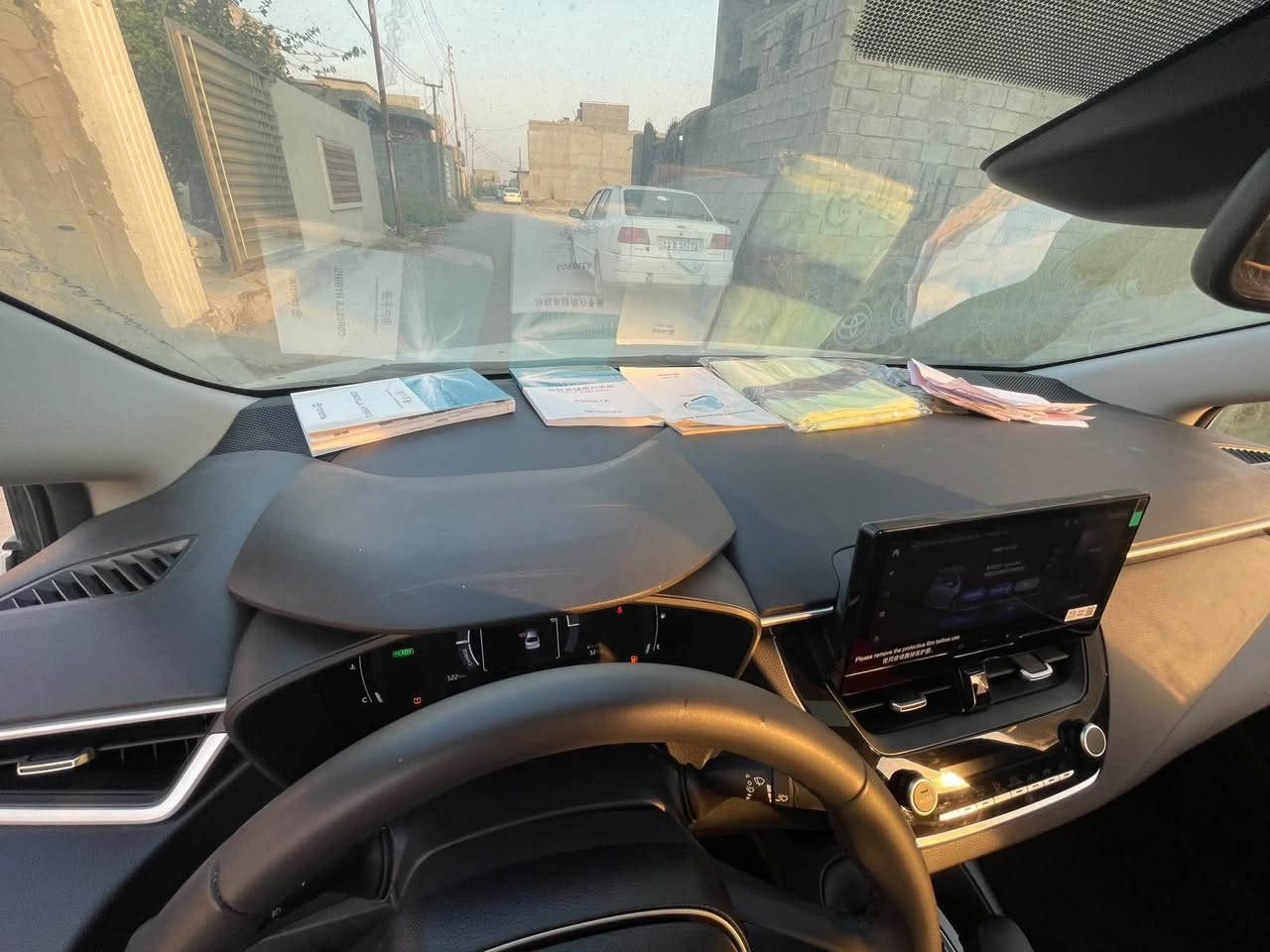 السلام عليكم كورلا للبيع السياره زيرو رقم بغداد داخل احمر كشن كهرباء يعني المرغوبه موكشن عادي وداخل اسودديبيعوها ارخص معرض ب٢٨مليون السياره قفلها ٢٧مليون للأستفسار *********** بغداد, العراق
