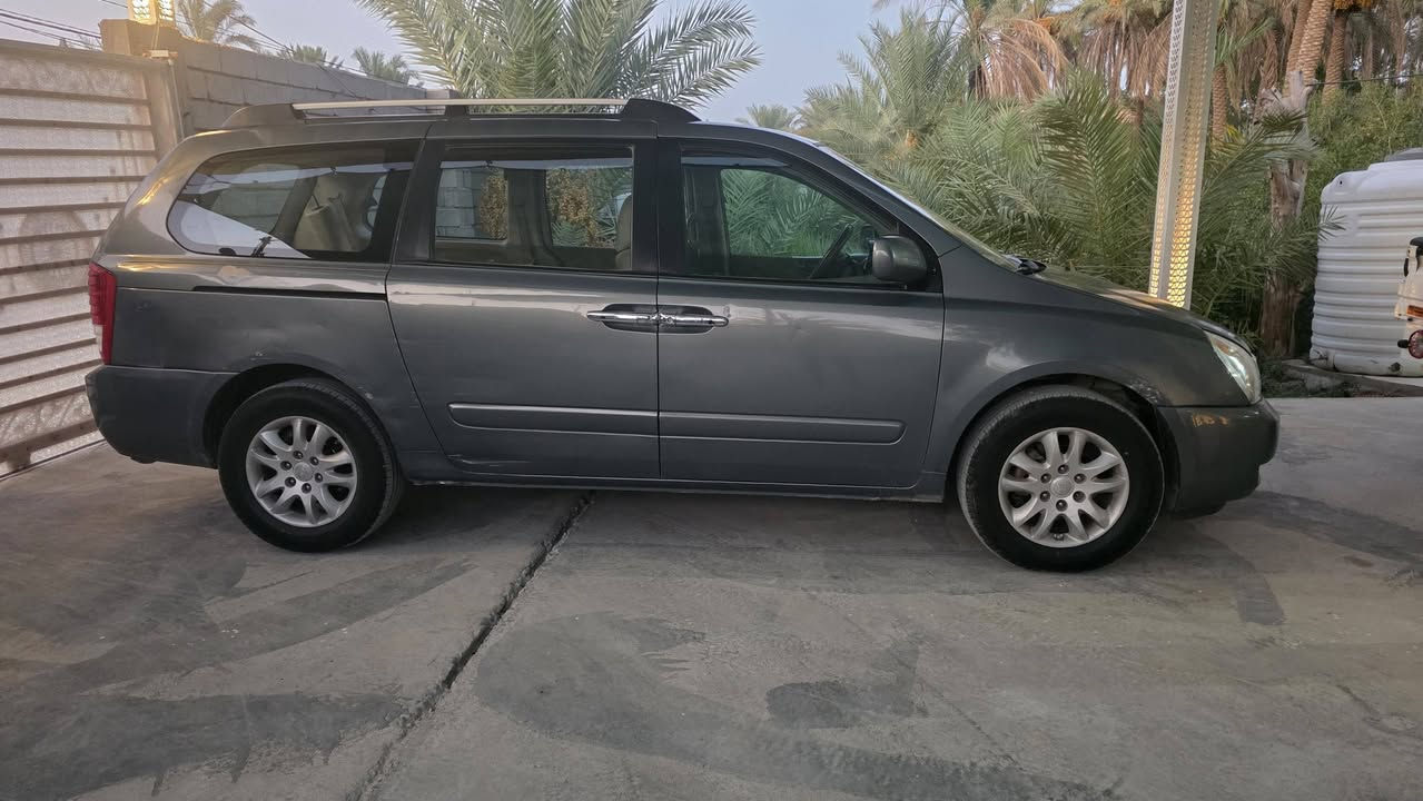 سيدونا 2007  رقم بغداد خصوصي
عنواني كربلاء السعر 125 السياره بدون حادث بدون صبغ 
فول مواصفات كلشي شغال تخم تاير جديد مكينه كير جدد 
***********

