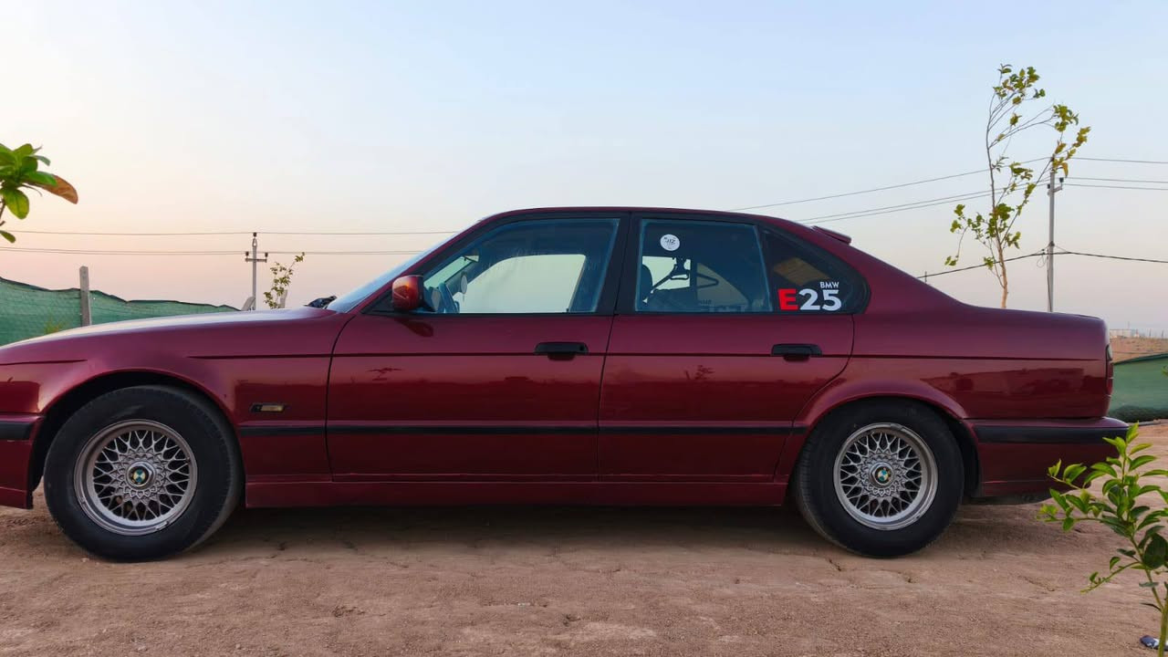 BMWمۆدیل 1991
520گێڕعادی ڕەنگ مارۆنی
بەشەرتی تەحویل،، وەکالە
سەنەوی تا2030تازەیە
مشروع وەتەنی 
دووجام کارەبا  شاشە ئایباد 
جوارتایەو ویلی مووشەبەک لۆک
بۆلیشوو قەڵەم کاری تازە کراوە 
ناوخورفە جڵد ئاوێنە گوێ بەرخ 
نمونەیە لەجوانی،نرخ 59معاملەژماژە *********** كركوك, العراق
