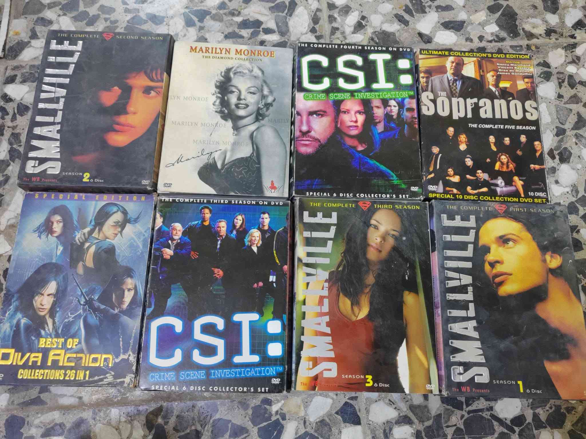 8 مسلسلات اجنبية  DVD
سعر الكل  40 الف  مع التوصيل
