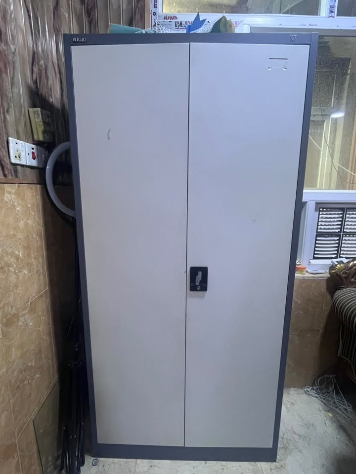 أغراض معهد للبيع
العارضه 150
المبردة 125 عدد 2

الدولاب 95

الرحلات عدد 40 سعر الرحلة 40 الف (غير مستخدم)

***********
