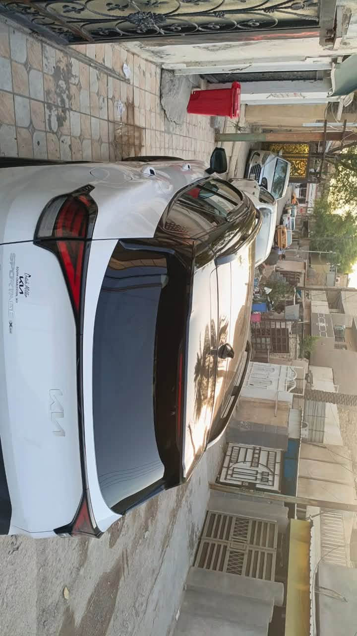 سبورتج 2024 امريكي
ضرر بسيط كما موضح في الصور 
السيارة فوووول واحد على واحد 
كاملة وجاهزه 100‎%‎ 
مكان السيارة  الدورة حي الميكانيك
رقم بغداد دولي جديد هزه كامله مكمله 
للاستفسار 
***********
