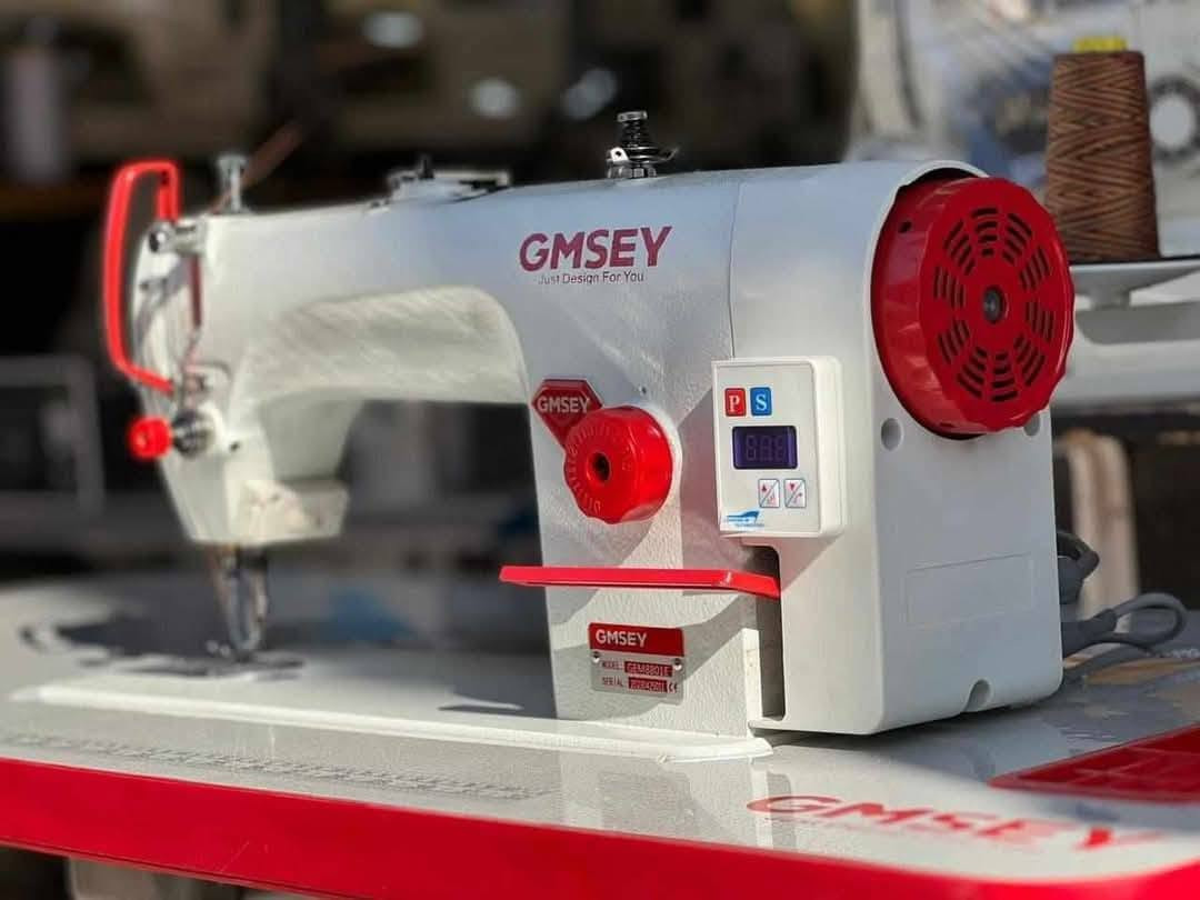 🧵✨ وصلت أحدث مكاين الخياطة ✨🧵
نوفر جميع أنواع مكاين الخياطة الأصلية بمختلف الموديلات، مع ضمان لمدة سنة كاملة.

✅ متوفر لدينا أشهر الماركات العالمية: 🔹 جاك (JACK) 🔹 جيكس (JIX) 🔹 زوجي (ZOJE) 🔹 برذر الياباني الأصلي (Brother) 🔹 جاكس (JACKS) 🔹 وغيرها الكثير من الشركات والماركات العالمية المعروفة.

🛠️ كما نوفر تصليح جميع أنواع مكاين الخياطة بأيدي فنيين مختصين وبأفضل الأسعار.

📍 العنوان: الأسديرة الوسطى – مجاور صيدلية برهان.

📞 للاستفسار والطلب: *********** ***********

🛡️ ضمان لمدة سنة كاملة على المكائن.

⚠️ ملاحظة: المباع لا يُسترجع، وإنما يُستبدل أو يُصلّح فقط حسب شروط الضمان.

🌟 الجودة، الضمان، والخدمة المميزة… كل ما تحتاجه لمشروعك أو ورشتك في مكان واحد.

أهلاً وسهلاً بكم، نتشرف بخدمتكم.
