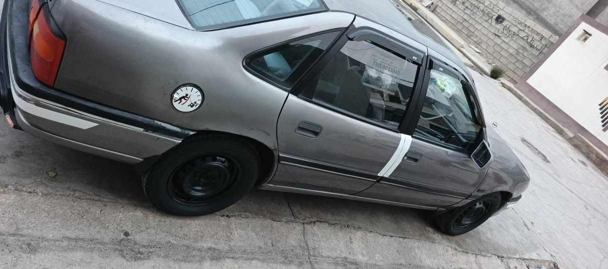 السلام عليكم
للبيع اوبل فكترا موديل 95 كير عادي دشبول نفخ سلايد روف شغال جام كهربائي جاهزه من كلشي رقم بغداد 
السعر 35$ وبيهه مجال  
للأستفسار اكثر اتصل 
***********
***********
