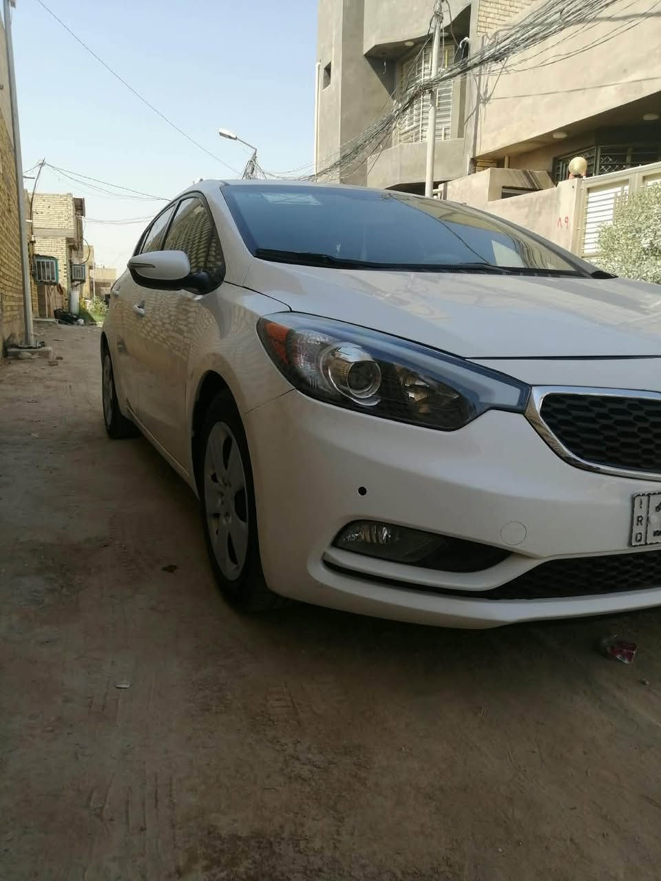 كيا سيراتو هاتشباك
كيا سيراتوا ٢٠١٦ وارد أميركي

بيها ٣ قطع صبغ بنيد وبچاملغ وبچاملغ الگدام، رقم كربلاء سنوية وهزة جديدة ورقم جديد ، بأسامينا ، تبريد 

ماشية ٣٨ اصل ، تحكم كاميرا شاشة مانع انزلاق.

سعرها ب٩٥ ورقة وبيهـا مجال اتصل *********** // واتساب
