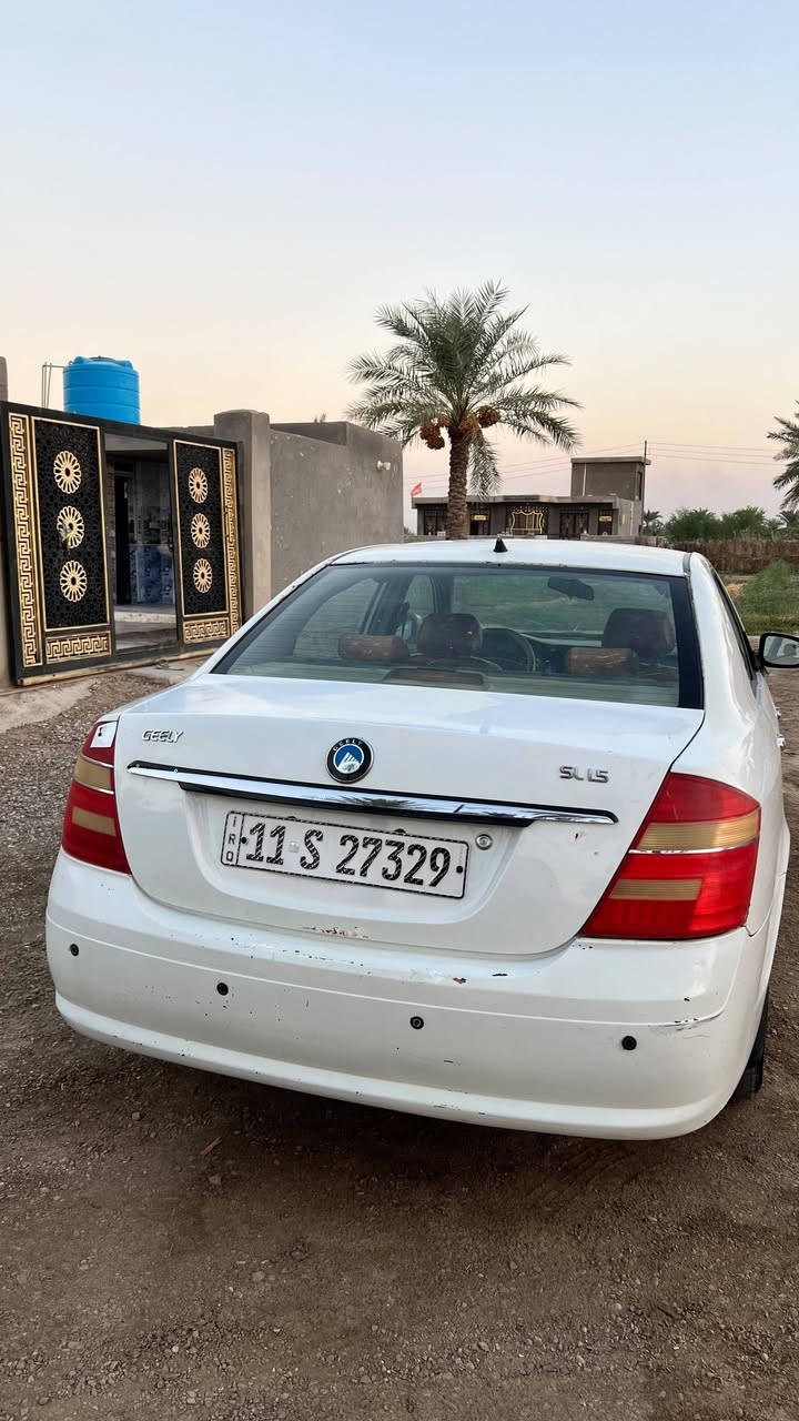 سلام عليكم جيلي موبل موديل 13 كير عادي دوشمه جديده حسات خالفيه دشمه جديد مشط ستيرن باور كله جديد مكينه وكير جدد صدر امامي خلفي جديد قبل شهرين شادهن دواس معمره بيها بارد بل باب مال السايق شاشة باتري جديد  مكان السياره واسط الدبوني طريق العام رقم بغداد تحويل مباشر سنويه ل28 ***********
