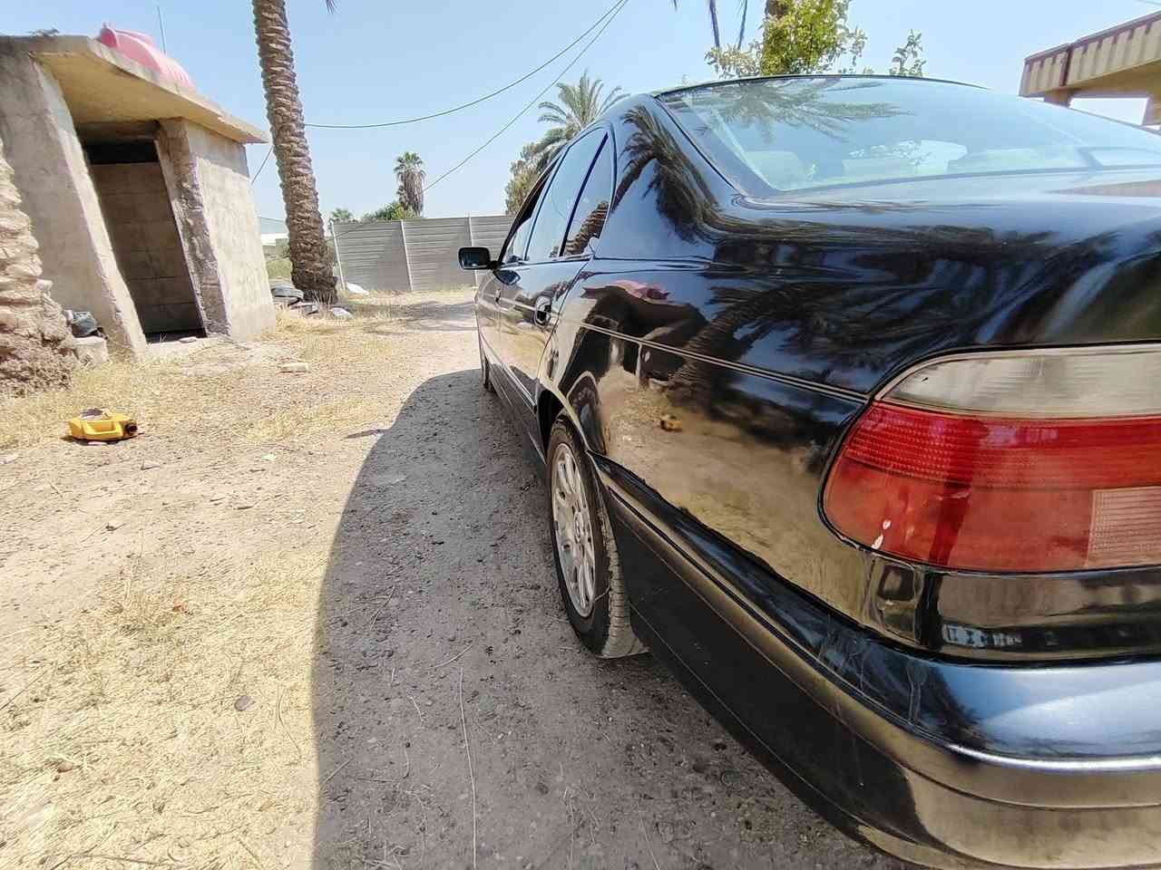 سلام عليكم
بي ام دبليو صقر موديل 2000اصل محرك ٢٨٠٠ كير تبترونك لون اسود كحلي داخل رصاصي جديد وتحكم كهرباء
حداديه امامية وخلفية جديده وكاردن وشيال جديد تخم تاير جديد  مثبت سرعه شغال شاشة وكامرة رجوع بدون حادث او خياس مكفول محرك وكير على الفحص صيانه كاملة ما يعوزها اي شي فقط تبريد ليك بالفريز كهربائيات كلها شغاله وانارة الترحيب وسنتر لك ..... السعر ٨٥ ورقه للاستفسار الاتصال على الرقم *********** وبي واتساب
