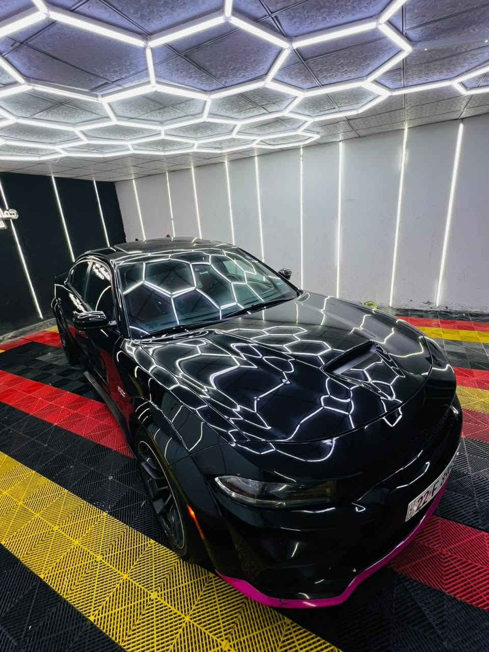 جارجر 𝗦𝗥𝗧 سكات باك وايد بدي اصل 2022
ماشية 60  ألف وقابل للزيادة  محرك 6.4L ا485 حصان hp 
فول فول مواصفات 1/1 رادار امامي نقطة عمياء 
رقم صاحب سيارة ***********

🟩 السعر  _320  والشراي ماارجعة 
                  
المحرك : SRT . V8 . 6.4L .
المواصفات ١/١ :                      
• رادار امامي
•  نقطة عمياء 
• مكابح رياضية (برمبو) 
• لايت LED 
• فتحة سقف (سلايد)
• كاميرا خلفية 
• امكانية التحكم بوضعيات المقود كهربائيا 
• كزوز سستم موبار
• حساسات خلفية 
• ويل قياس 20 أنج 
• سستم صوت harmen carden 
• تشغيل عن بعد 
• مقاعد رياضية احمر كنتارا مع ختم النحله  بلادي
• ذاكرة لحفظ وضعيات الجلوس (ميموري)
• بطانة باب احمر مع تطريز احمر بلادي
• دشبول جلد خياط احمر
• المقاعد الأمامية تبريد وتدفئة
• المقاعد الخلفية تدفئة
• نظام خرائط GPS
• شاشة كبيرة قياس 8.4 أنج اوپشنات SRT كاملة 
• تدفئة ستيرن
• كير شفتر بالستيرن
رقم اربيل سنوية  2028 تحويل فقط بنفس اليوم 
الضرر :  دعامية خلفية  مع بارد جنطة 
مكان السياره : بغداد / الكرادة 
شباب السيارة ستوك مملعوب بيها ابد وكاصيها ع ايدنة من المزاد ورقم الشاصي موجود وع  شخص واحد 
والسيارة جاهزة 
ادامة كاملة 
مع حدادية وبلكات ونوزلات وفيول بمب والسيارة منازلة استعراض نهائيا وما متعوبة وكلشي بوضع الوكالة مثل مموضحة الصور 
للاستفسار تواصل واتساب : ***********
رقم صاحب سيارة بغداد, العراق
