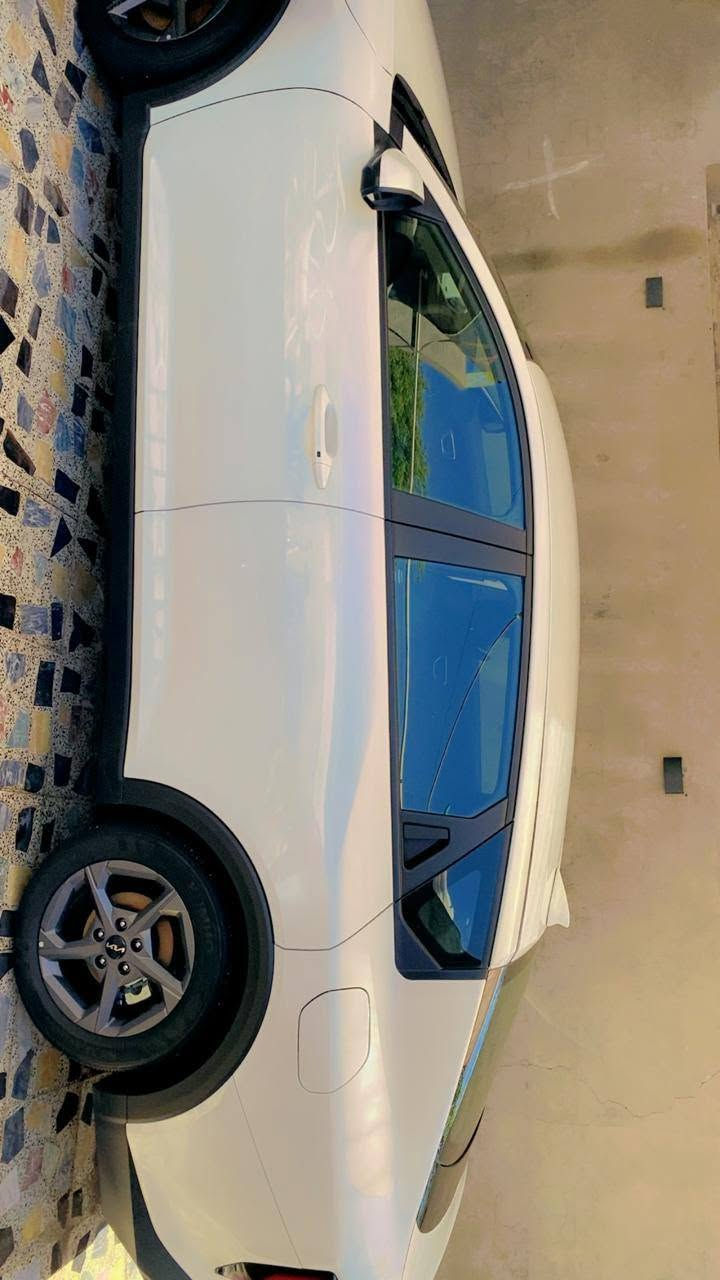 سلام عليكم كي4للبيع سعر 168صور الحادث بل منشور بدون دواخل بدون ايرباك سياره ماشيه 16الف ***********2تصال فقط
