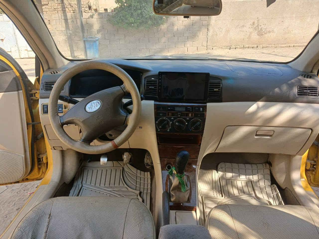 السلام وعليكم للبيع بي واي دي f3 كير عادي محرك لانسر سيارة بلاديه باب واحد فقط بارد تبريد ثلج❄ السعر 43 وبي مجال قليل ***********

