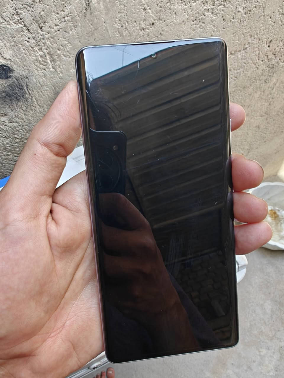 السلام عليكم
ريدمي نوت 14 برو 5G
ذاكرة 512 
نضيف جدا كما موضح في الصور 
الشاشة بيها خدوش بسيطة بسبب عدم وضع لاصق حماية 
كامل ملحقات 
السعر 280 الف 
بغداد مدينة الصدر 
***********
