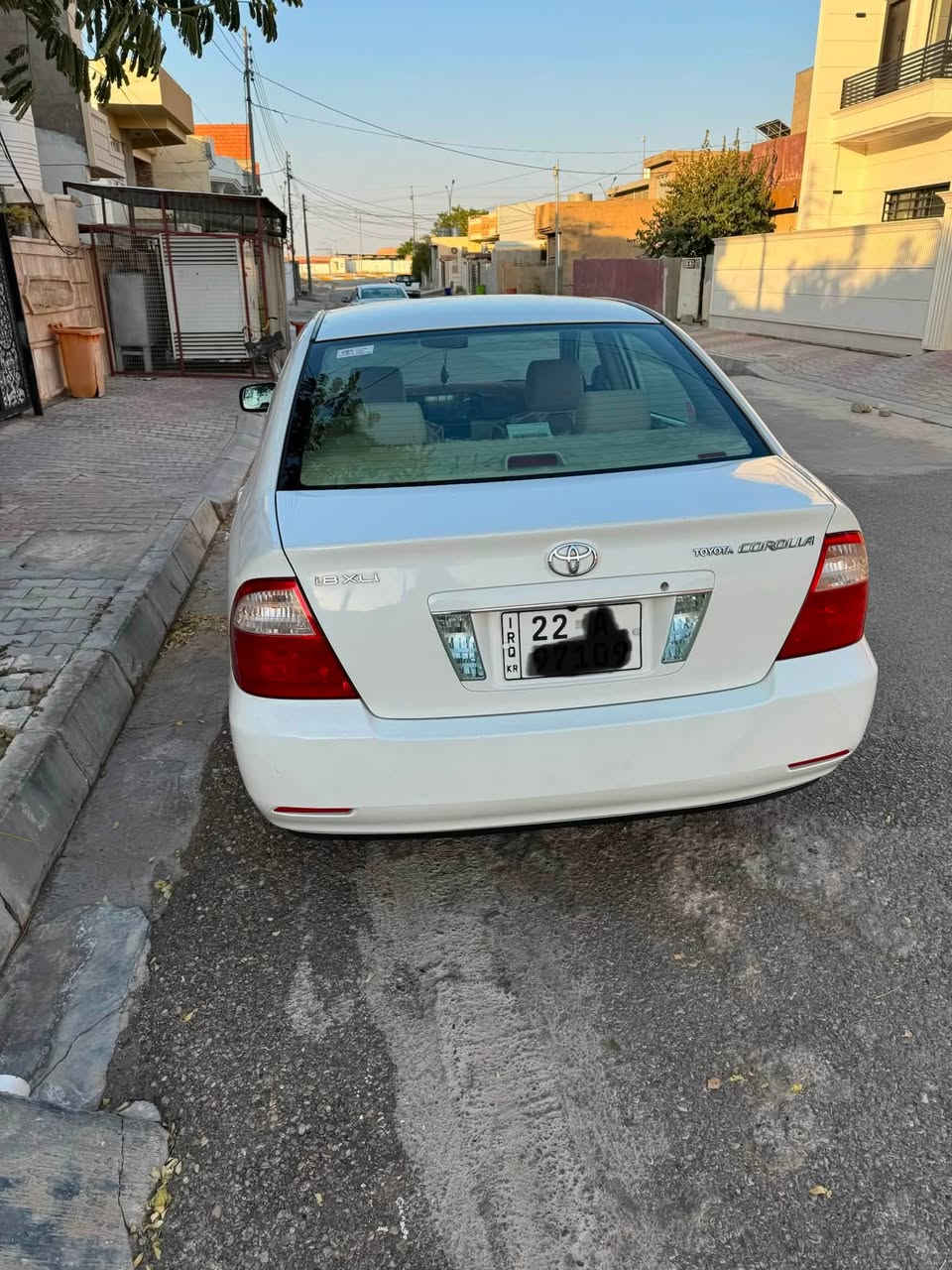 كورلا موديل 2005
لون ابض ثلجي
السيارة على وضع الشركة 
محرك 1.8
كير عادي
حجم عملاق 
يعني اعلى من باقي الكورلاوات
برغي مامفتوح بيه
بدون قطرت صبغ
من الدعامي للدعامي مكفولة
شرط السونار والفحص
ABS
اخوان حتى الجامة الامامية 
بلادية لحد الان مامبدل
ولا بيه مكان حصو
الرقم والسنوية جديدة لحد 
2030
شرط التحويل والوكالة
السعر115 $
اخوان كلشي موجود بالسوك
الي مايعجبة السعر 
يكلّب المنشور 
والف رحمة على والديه
مكان السيارة ديالى 
للاتصال 
***********
