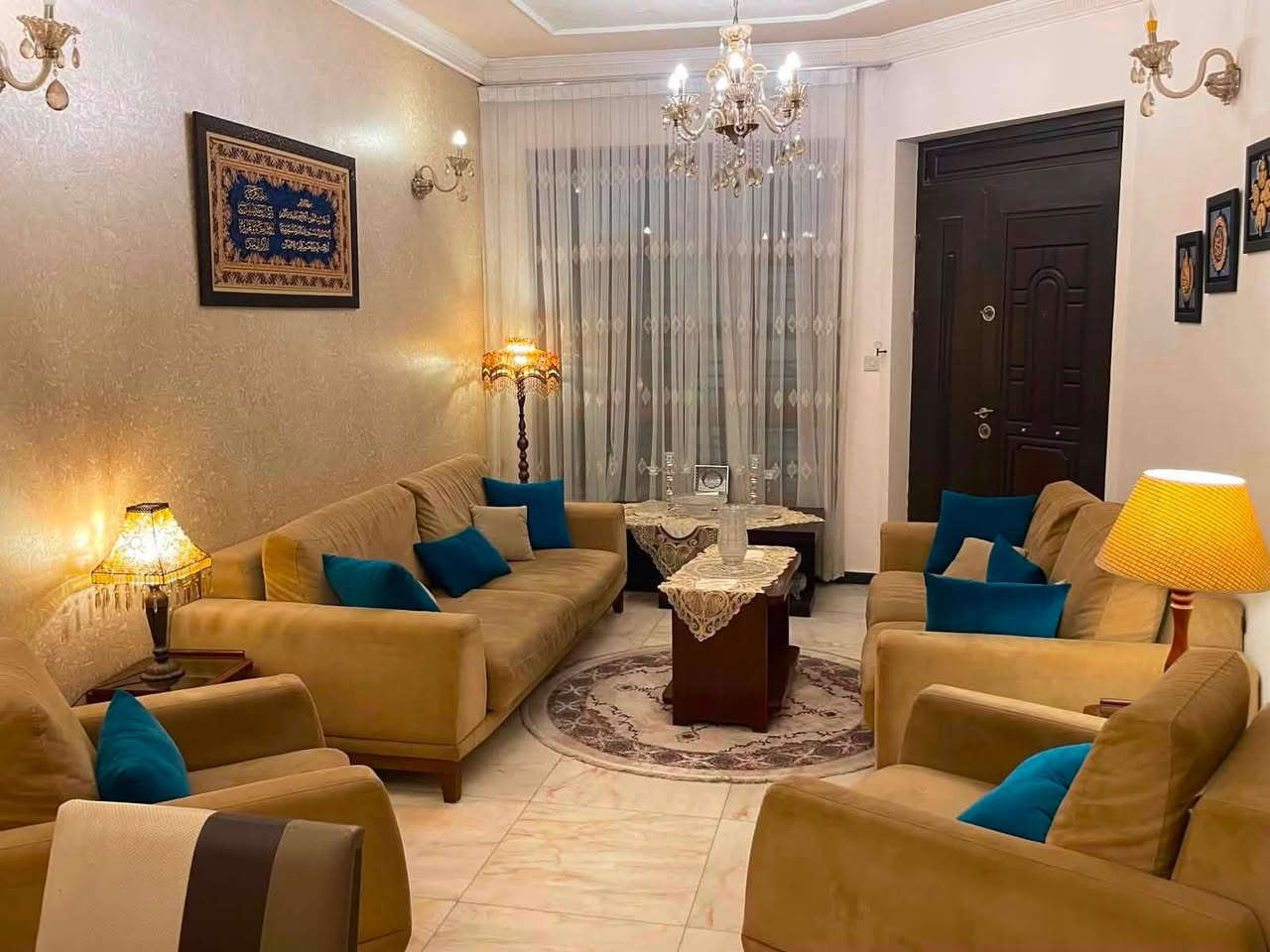 السلام عليكم ورحمة الله وبركاته 
تخم مودرن تركي مستعمل ، السعر : ٦٠٠ الف وبي مجال 
للاتصال : ***********
العنوان : بغداد - المنصور
