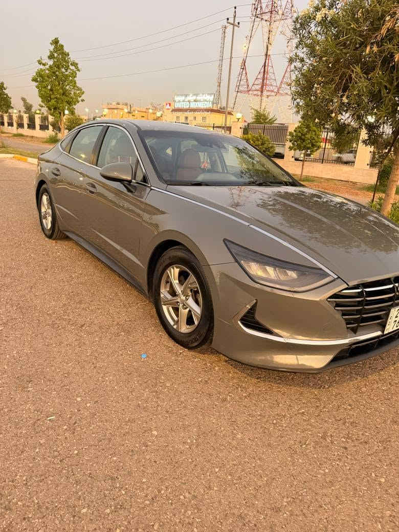 موديل ٢٠٢١ 
رقم الشاصي منشور 
لون سمنتي
بدون دواخل بدون اريباك كدام كبس 
جملغ و باب الخلفي و سقف صبغ 
*********** أربيل, العراق
