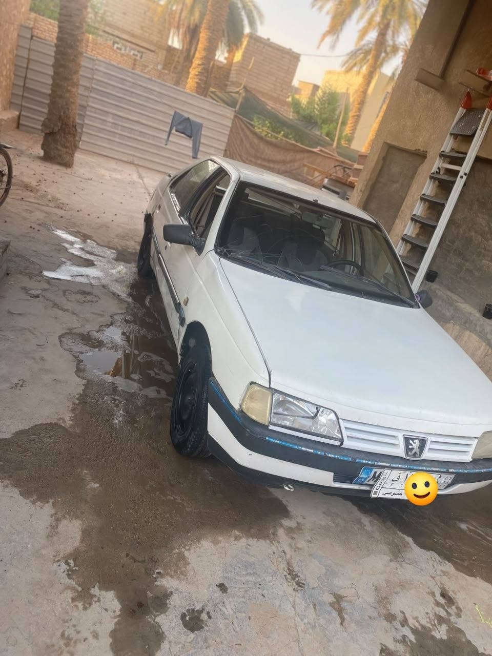 للبيع بيجو 405 موديل 2009 سياره يرادله ادامه شواصي مكفولات بس بيه ضربات ومبينه كبالكم وسياره ب20 وبيه مجال 
متواجد واتساب ***********
