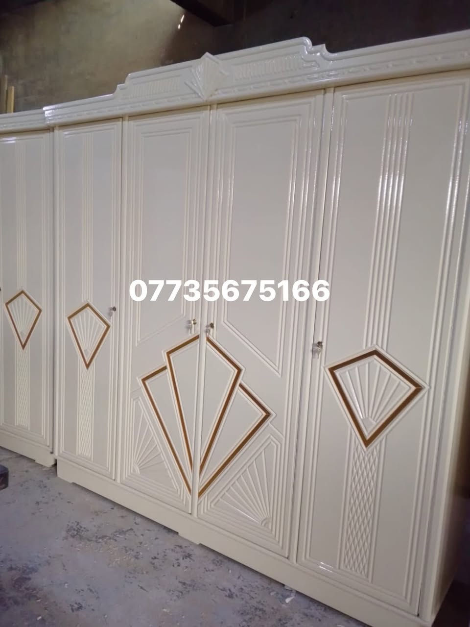 جمله مفرد
بغداد

***********
