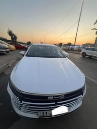 BYD 2025 بيها رصعتين بل قماره و  بارد كد اصبع بل جاملغ جهه اليمين  للا...