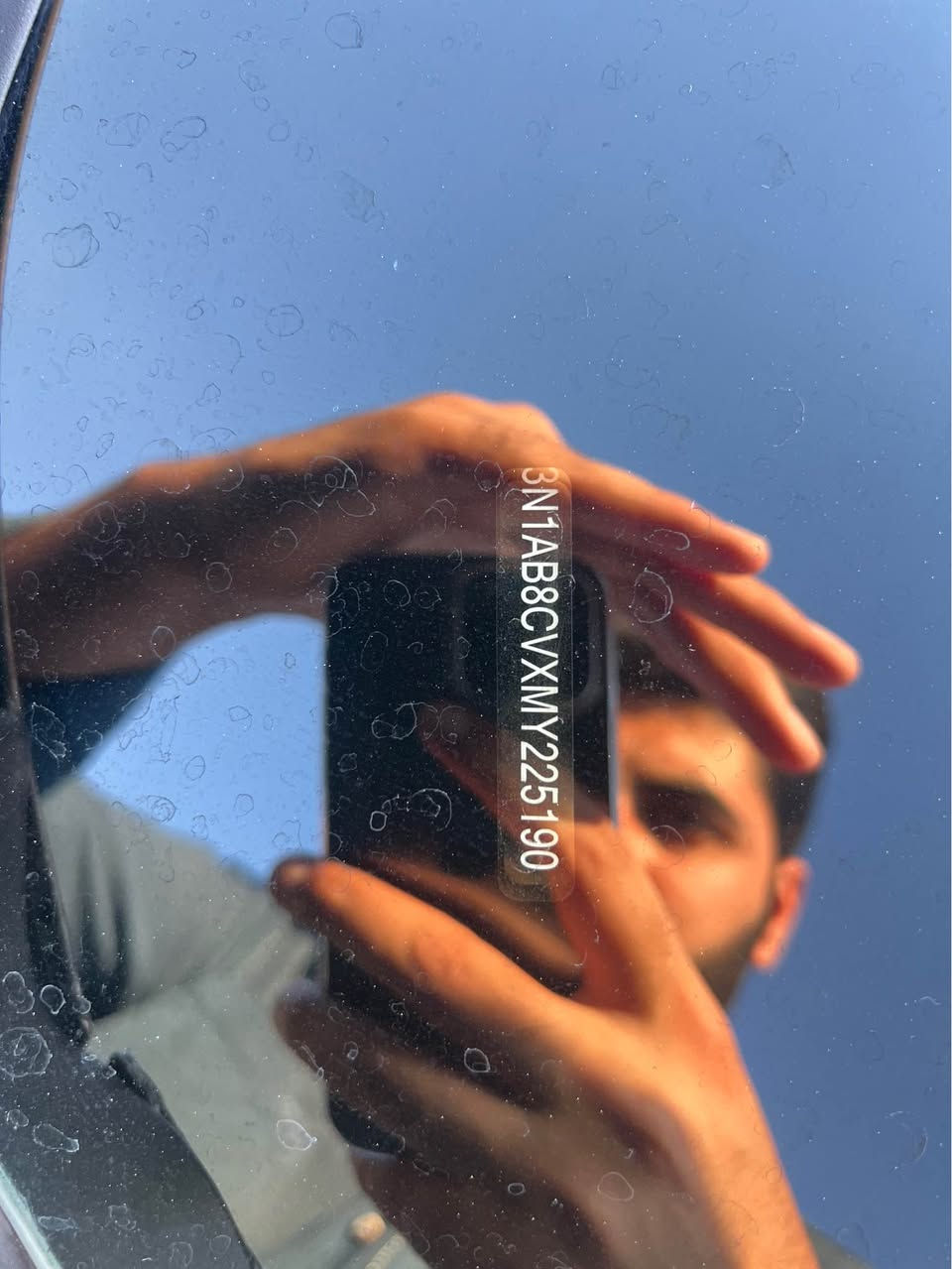 نيسان سينترا موديل 2021 sv 
ره قم و سه نه وي نوئ 
ئيك پارجه بوياغه  دوجي تعديل بجوك 
بي داخلي يرباك سوكان ته قيه 
ده عمي زور خفيفه 100 km رويشتوه 
سعري 119 وه ره قه مجال 
شوين ((ئاكرئ)) اكر, نينوى

نص مكتوب في الصور:
- 3N1AB8CVXMY225190