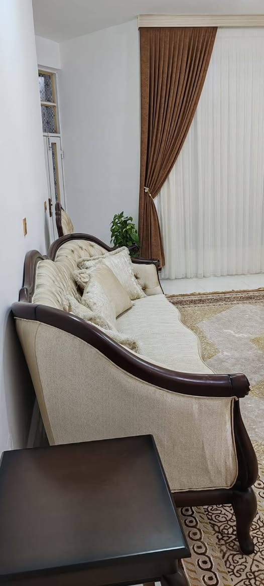 بيت للبيع ٢٠٠ متر طابق واحد غرفتين نوم الموقع الخاجيه خلف المعارض شارع ١٢ للإستفسار الاتصال على الرقم ***********
