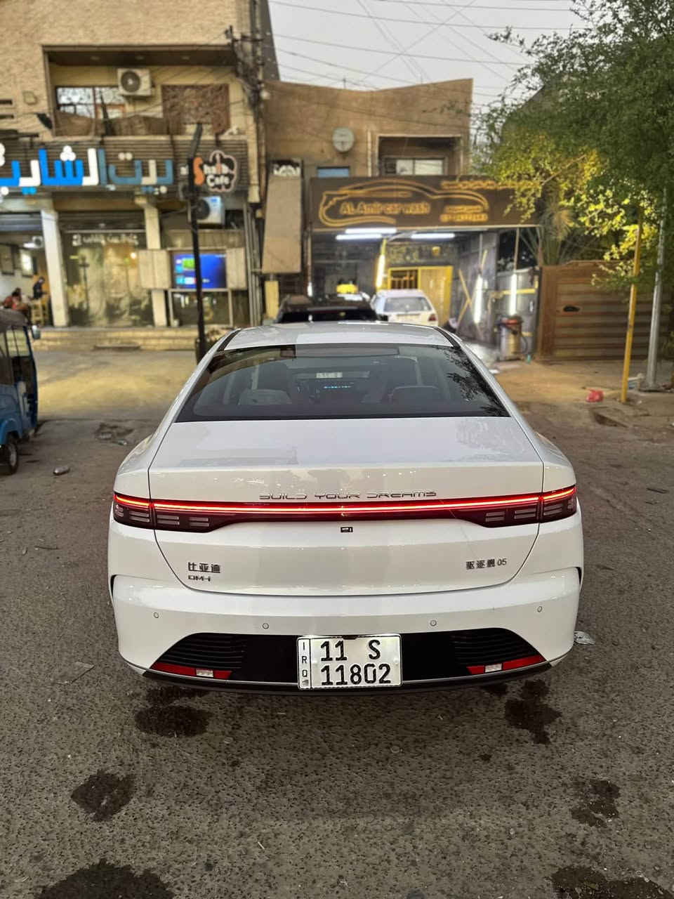 السلام عليكم شباب

بي واي دي دسترويل
سنة الصنع : 2025

رقم بغداد باسمي تحويل شوكت متريد 

عداد المسافة الكلي :- ٥الاف كم  

مكفوله كفاله عامه بارد تبديل رصعه شخط دبل كود صبغ كلها بحالة الوكاله 

داخل ابيض كامله كل ملحقاتها

وبقية المواصفات الاساسية المعروفة

السعر : 20.600 عراقي 

العنوان :- بغداد الشعب .او البياع

للاستفسار : ***********
