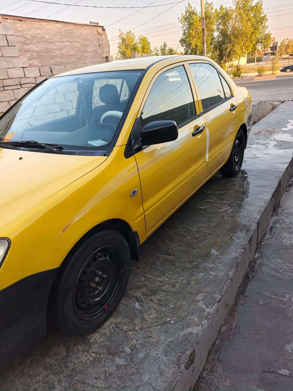 لنسر للبيع مديل ١٠ سيارة جاهزة من كلشي السعر ٦٦ بيهه مجال مكلف بلنشر  ***********
