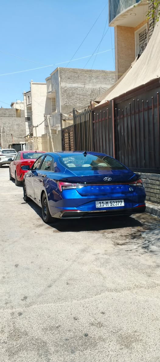 السلام عليكم سياره الانترة هايبرد موديل 2021 أمريكي للبيع بيهة حادث امامي صبغ فقط بدون تبديل 4 قطع السيارة لمتد فول مواصفات حساس رادار امامي خلفي شاشة جبيرة كار بلي لد داخلي فتحة السيارة كشنات جلد خزن ميموري تدفئ تبريد لد متصل لايت زنون امامي بصمة ودخول ذكي تشغيل عن بعد توقف ذاتي انضمه قياده شاحن لاسلكي سياره جاهزه كير مكينه صدر تخم تاير تبريد تدفيه كلشي شغال ماشيه 67 ميل السياره جاهزه رقم بغداد انكليزي بسمي تحويل ثاني يوم للستفسار *********** السعر 112 وبيها مجال بسيط كلش بيع او مراوس مكاني بغداد حي الجهاد شارع الشارقه

