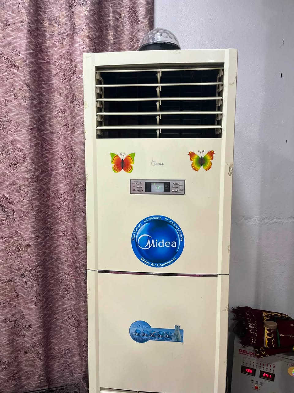 سبلت البيع 3طن ميديا تبريد يخبل نظيف تفحص وتأخذ سعر 650 ألف بيه مجال عنوان بغداد ***********
