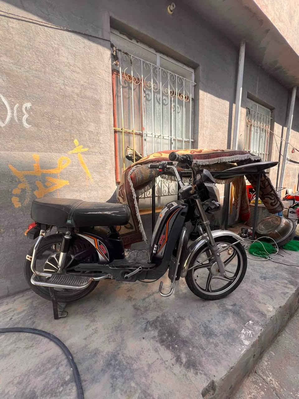 موطور كلشي بي نضيف بس بطاريات واكفات سعر ١٢٠ وبي مجال ل تواصل واتس ***********
