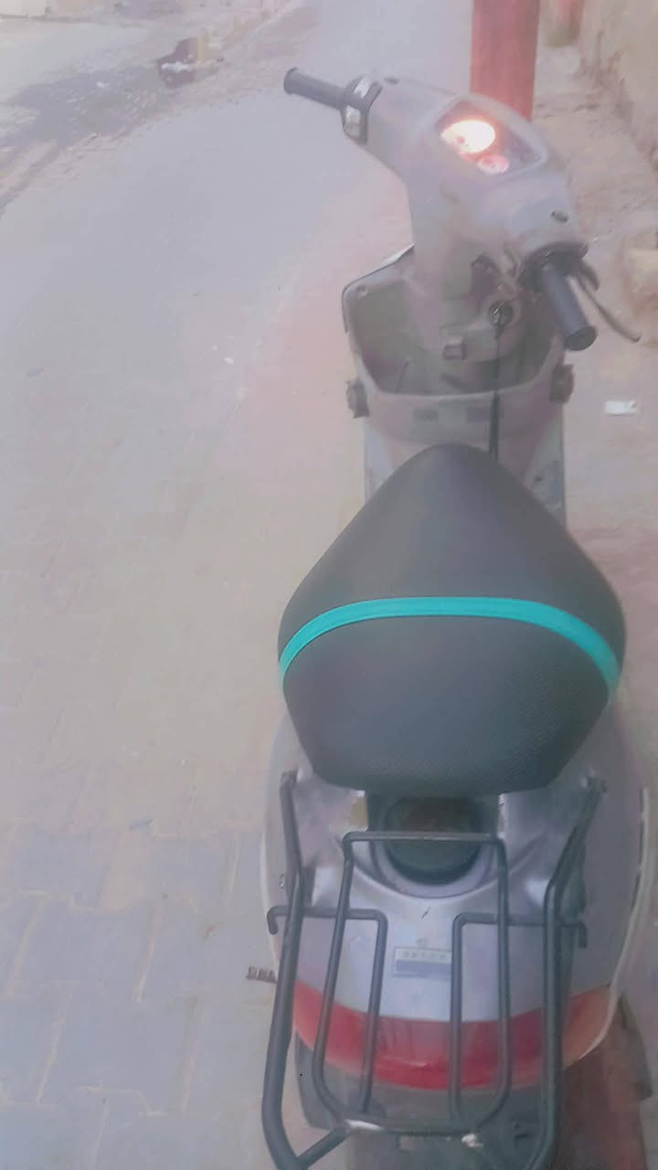 دراجه بيجي للبيع  شغاله كلها شرط بيها صوت بستم خفيف احلى من الصوره مكاني الرميثه 350 قفل
***********
