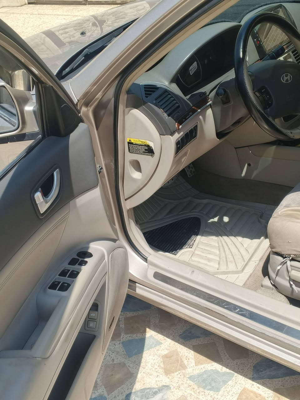 سوناتا 2008 أمريكي🇺🇸
ماشيه 180 
محرك V6 3.3
بونيد مبدل اصلي
وباب وجاملغ 
كشنات هيتر+كهرب
تحكمات ستيرن+ شاشه+ ويل كب
استفسار على الرقم 
***********
