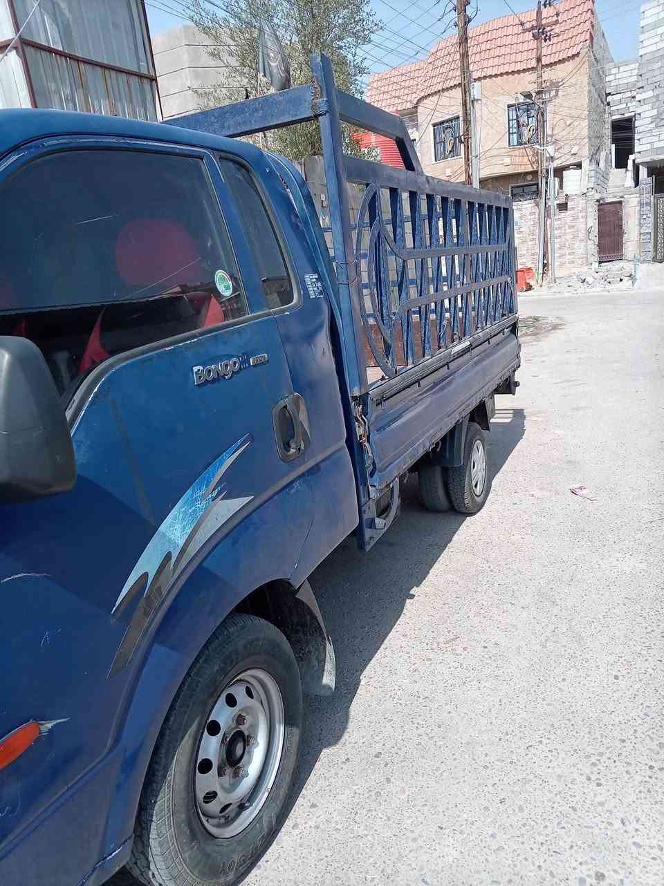 سلام عليكم  سياره كيه مديل 9 رقم نجف جديده تخم تاير باتري جديد كير و مكينه كفاله ***********
