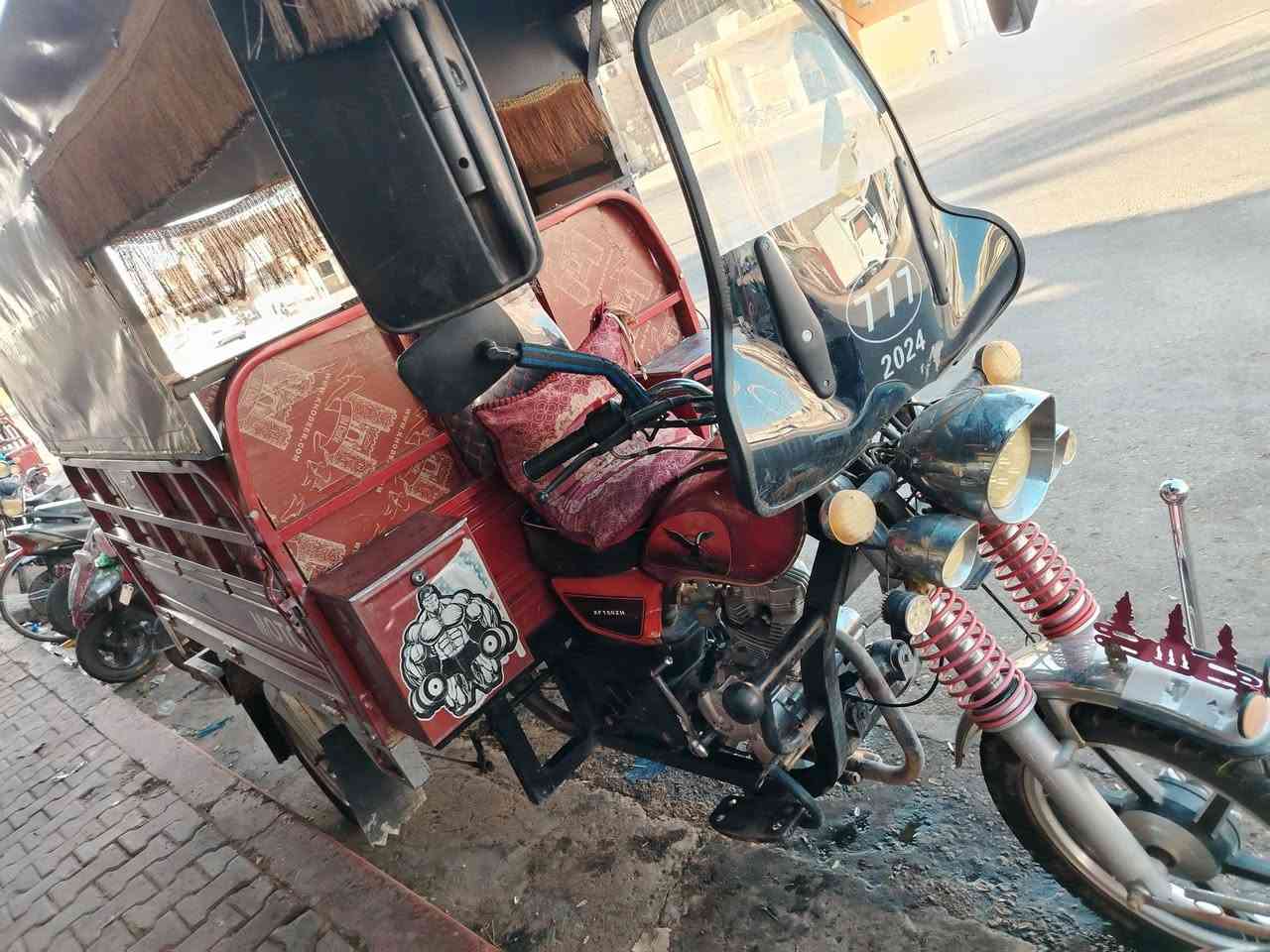 للبيع ستوته موديل 23 مسجله كامله محرك 150
و ماطور هيومه للبيع 
 الاستفسار عله الرقم ***********
