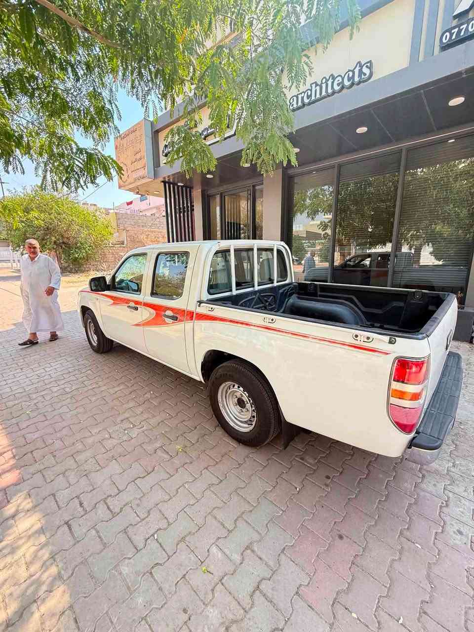 بیك اب مازدە 2013 بدون صبغ بدون تعدیل سیارة مال بیت
محرك ٨ و بخ
گیر محرك تبرید کلة بالشرط 
تایر جدید
سنویة جدید لحد 2031 
سعر//108 و بیها مجال 

*********** كركوك, العراق
